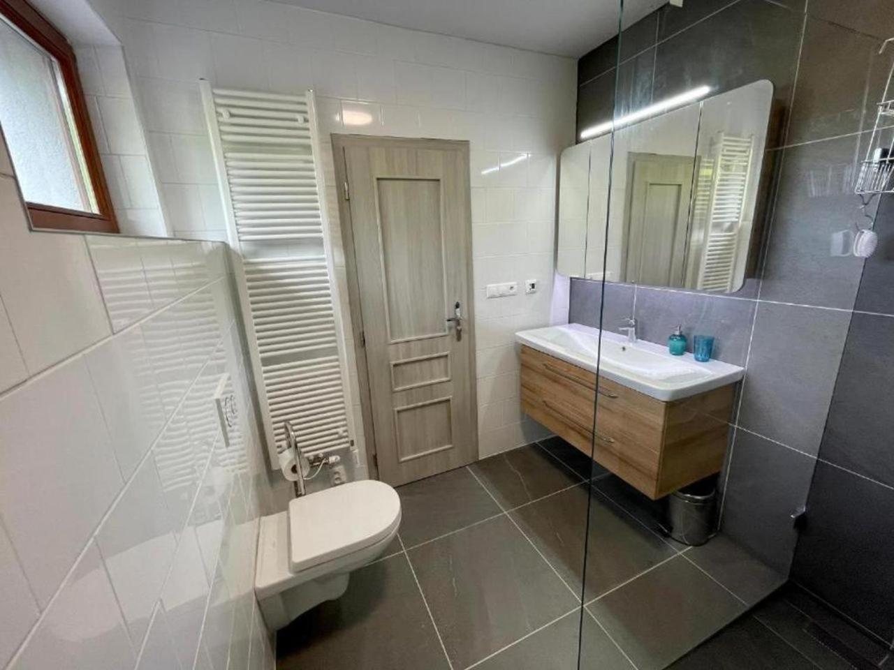 Apartmany Vodohospodar Mýto pod Ďumbierom Esterno foto